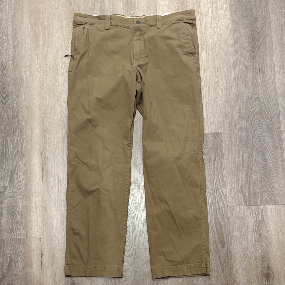 Columbia Men's Tan Chinos